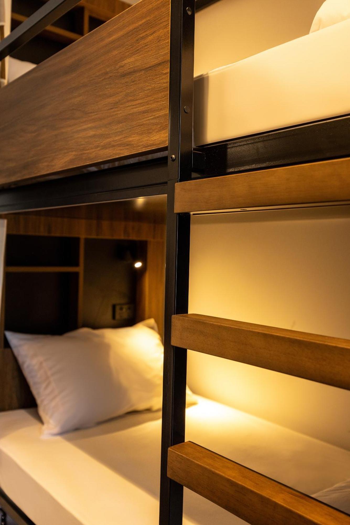 Haka House Rotorua Hostel Exterior photo A capsule hotel in Tokyo